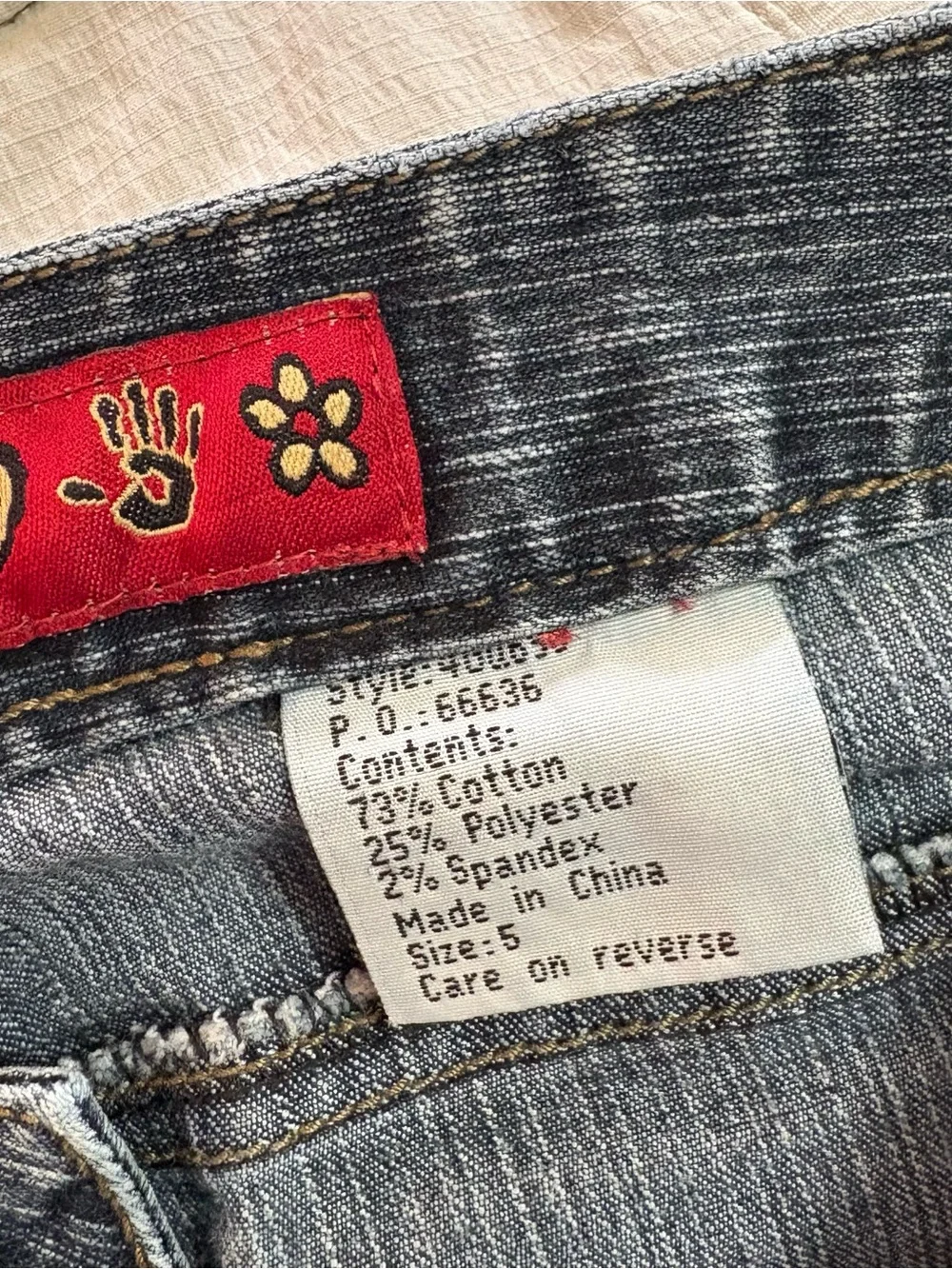 Vintage 90s Y2K Mudd Women’s Midwash Blue Flare Jeans